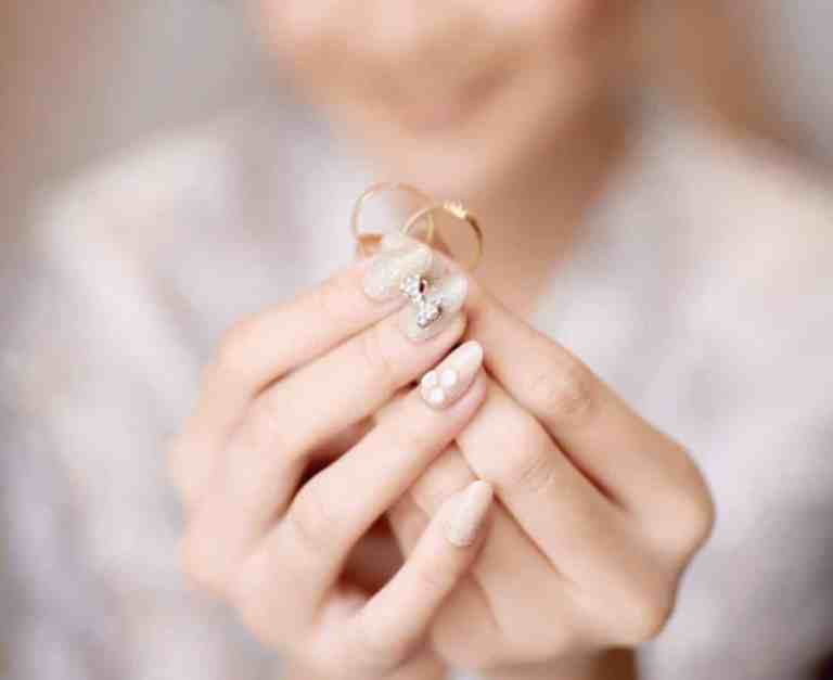 Qual a melhor: Aliança Fina, Média ou Larga?