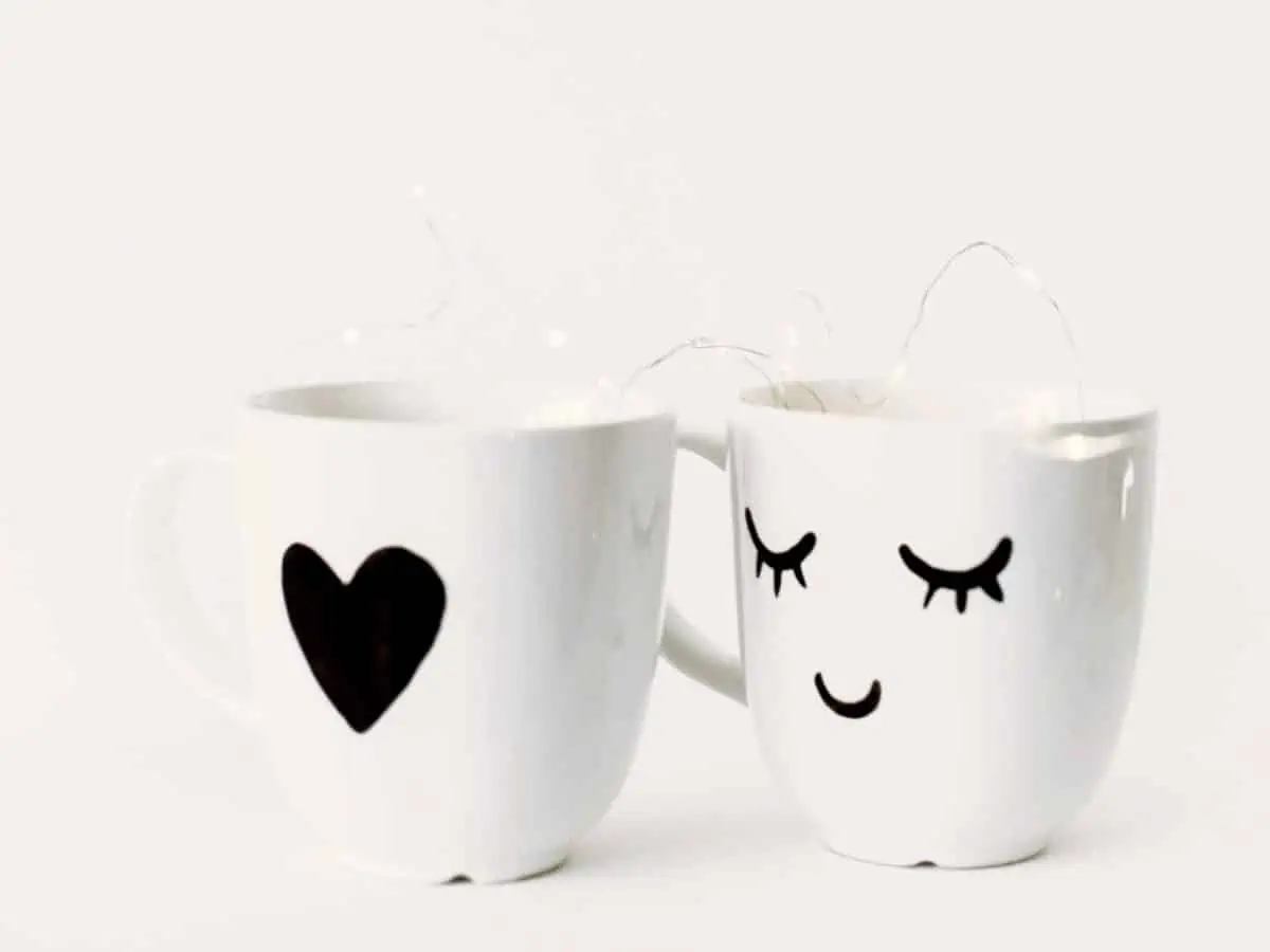 Uma das linguagens do amor – presentes - duas-canecas-casal