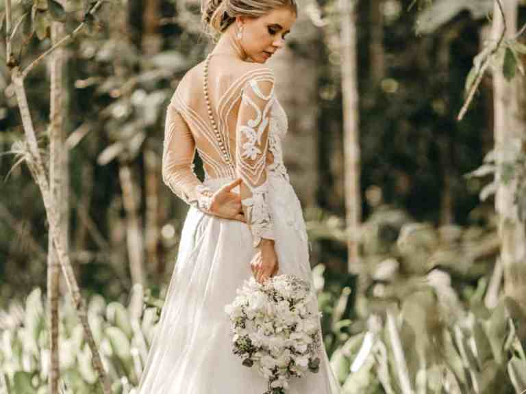 Buquê de noiva artificial ou natural?