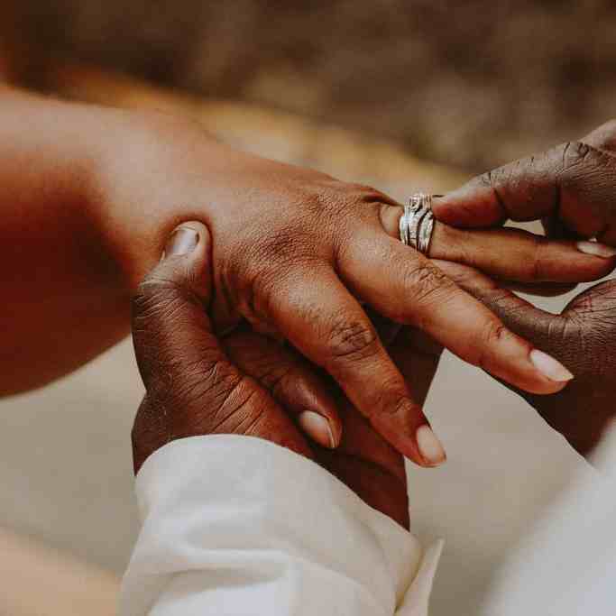 Regimes de bens de casamento – tudo sobre eles - aliancas-de-casamento