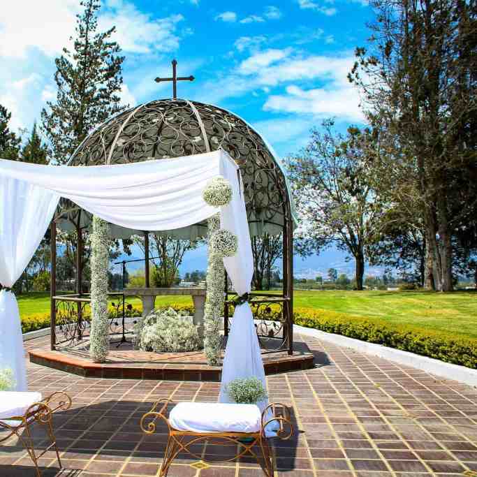 Decoração de Casamento: Guia Completo para Encantar - Decoracao altar casamento Decoração do altar do casamento - decoração de casamento: guia completo para encantar