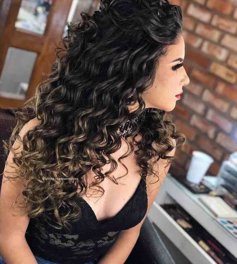 Penteados para Madrinhas de Casamento - Penteado cabelo solto madrinha de casamento 1 Penteados para madrinhas de casamento com cabelo solto cacheado
