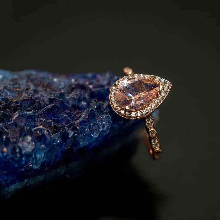 Joalherias de Aracaju: Conheça a lista das melhores joalherias de Aracaju - Melhores joalherias de aracaju 1 Anel com grande pedra marrom