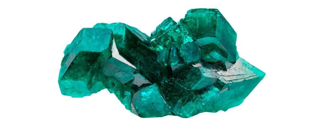 Pedra bruta de esmeralda