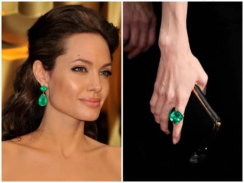 Angelina jolie usando brinco de esmeralda