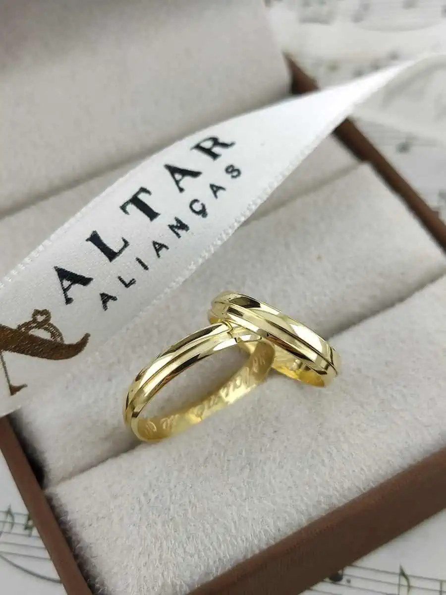 Aliança fina com canal