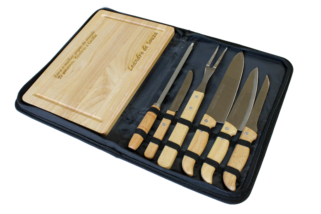 Kit de facas com tábua personalizado com nome e frase - 10 ideias de presente de casamento para os noivos